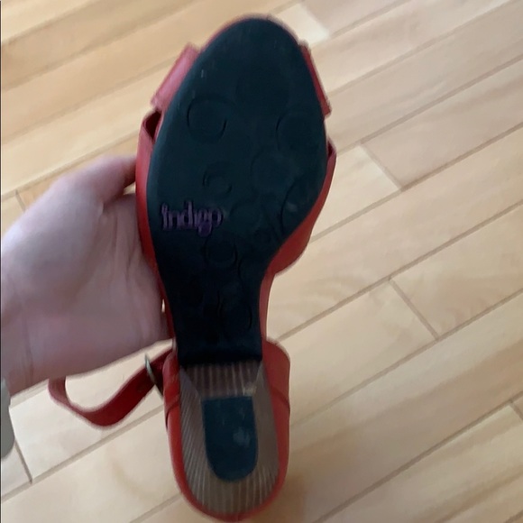 Red sandals Indigo brand - Picture 5 of 6